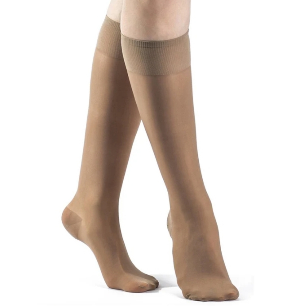 Sigvaris light compression knee highs,   Taupe,,,sz B.. 15-20mmHg,  New …